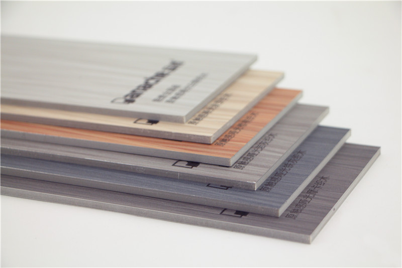 新房子裝修什么樣的新型墻面裝飾板比較好