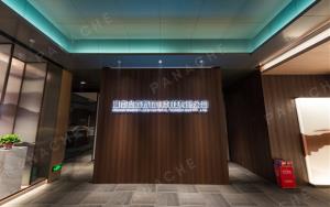 對比下裝修新型材料優(yōu)缺點，發(fā)現(xiàn)還是金屬木飾面最好